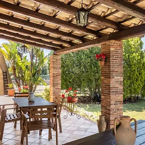 villa-kalos-near-the-sandy-beach-parking-wifi.sicilyhotelsitaly.net/